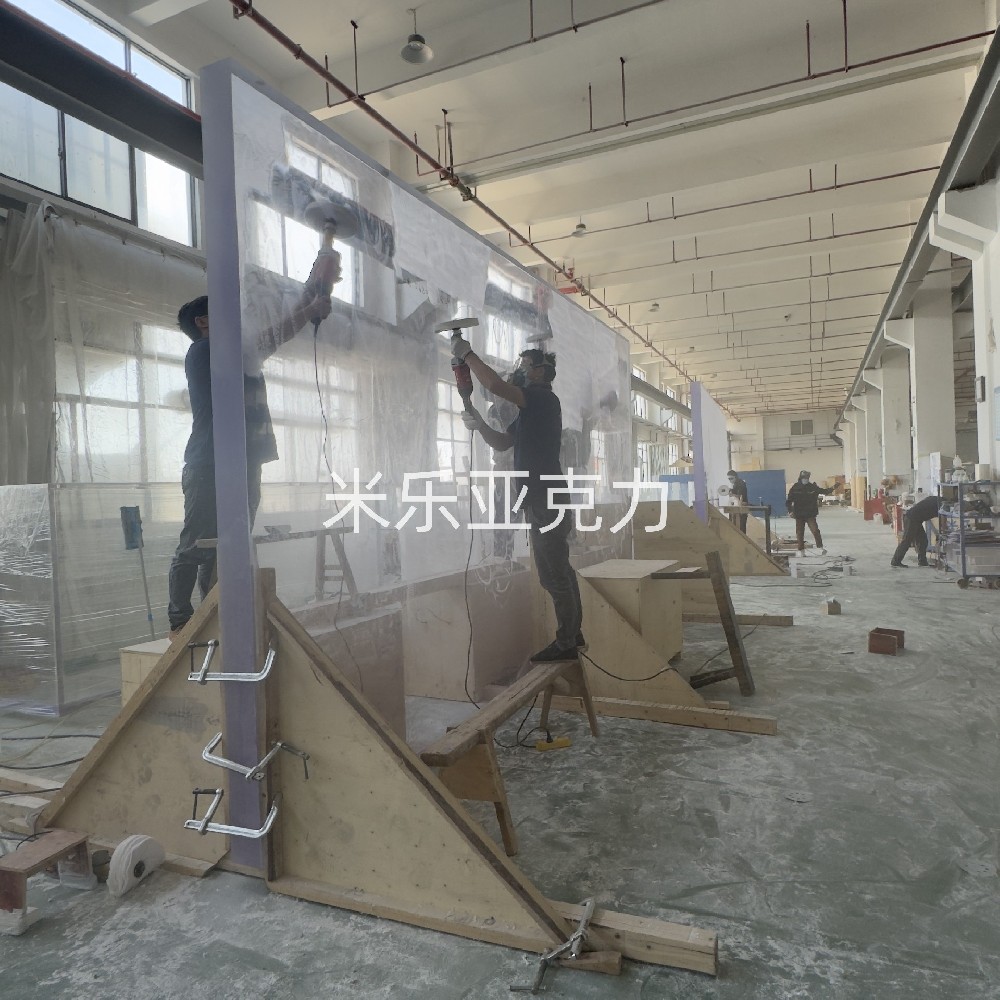 <b>有机玻璃厂家如何选择?有机玻璃制品怎么分辨</b>