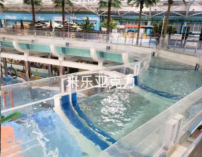 石家庄天山海世界，水上栈道